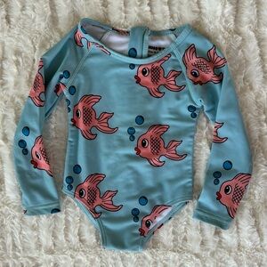 Hugo Loves Tiki Blue Fish Bubble Rashguard